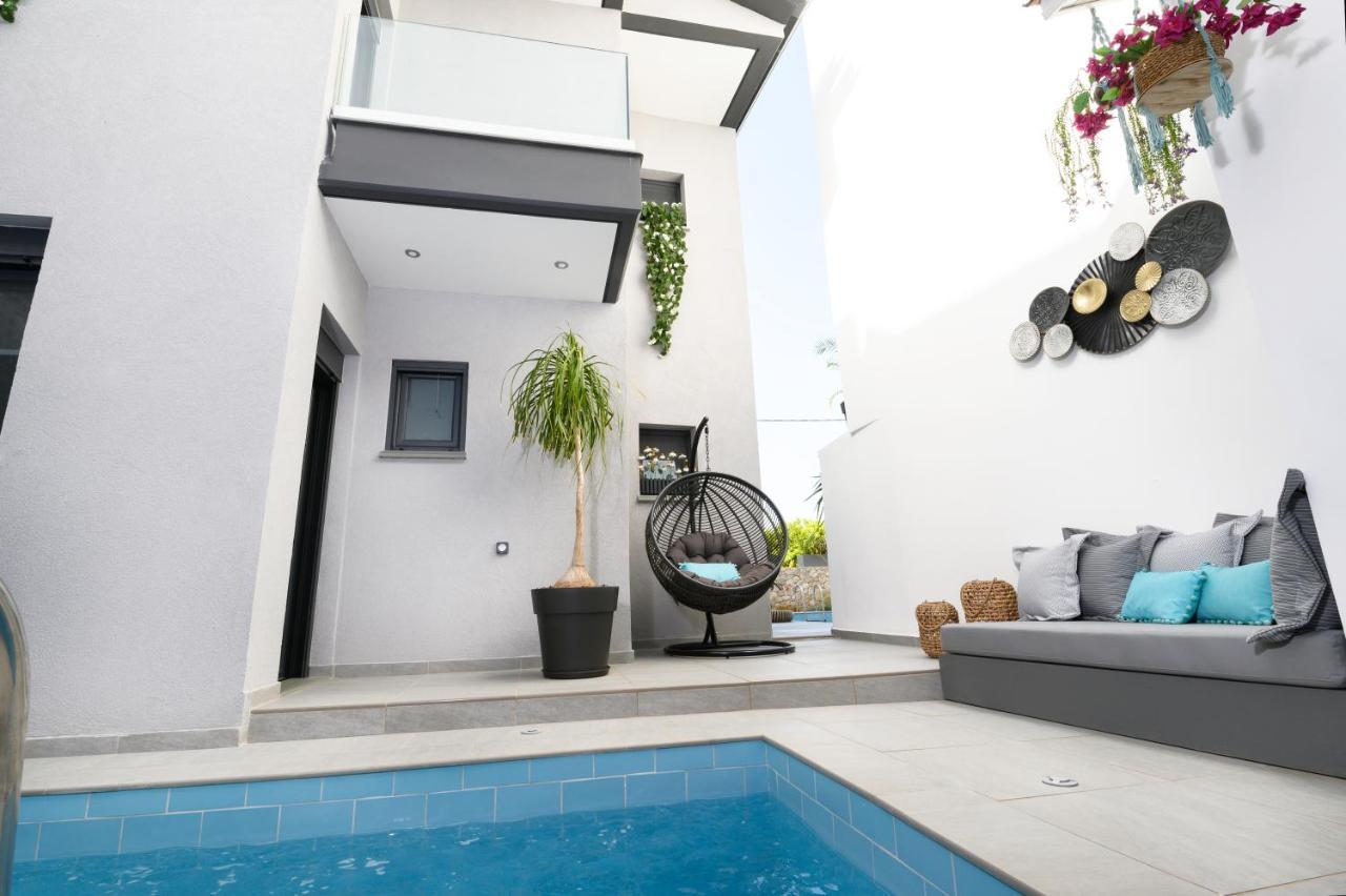 Versa Villas เปรเวซา ภายนอก รูปภาพ